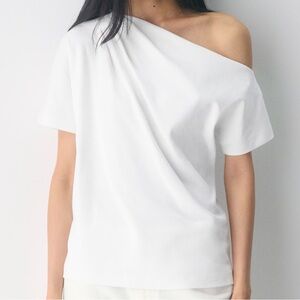 Aritzia Scipt Top